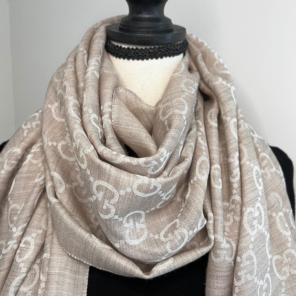#27 Gucci Logo Lightweight Scarf